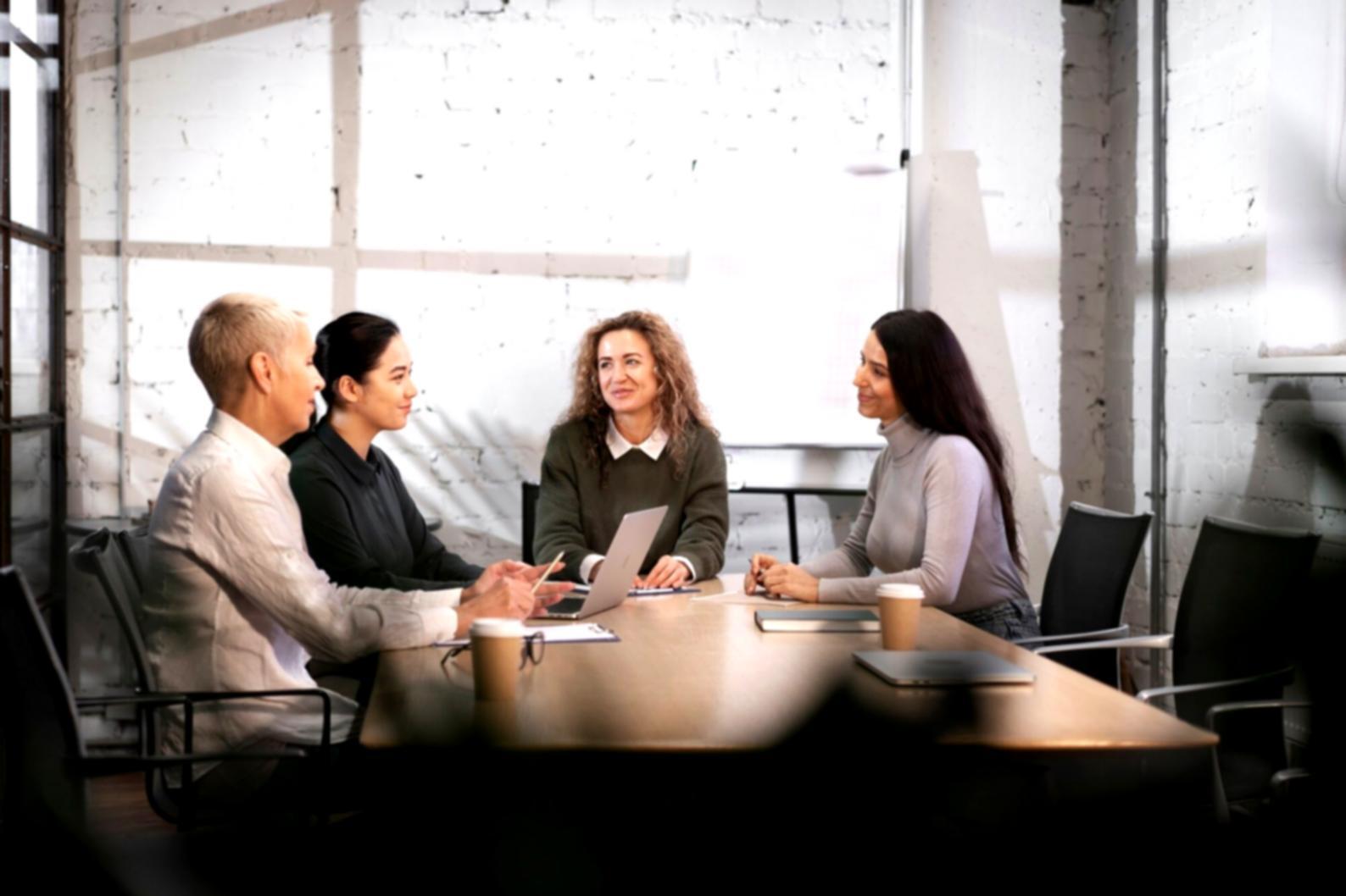 Detail analýzy měsíčního rozpočtu s vyznačenými prioritními výdaji